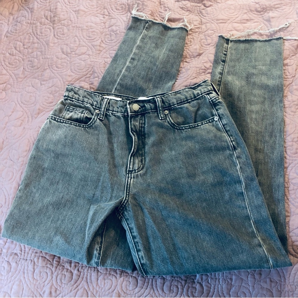 Universal Thread Jeans